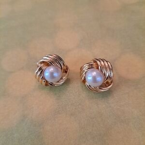 Napier vintage love Knot pearl screw back earrings 1960 style